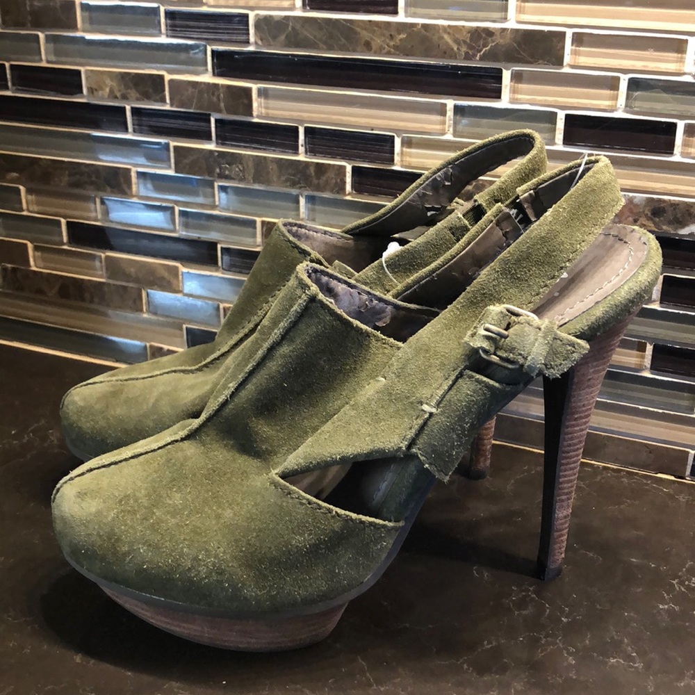 Miss Robertson moss suede wood platform heels‎